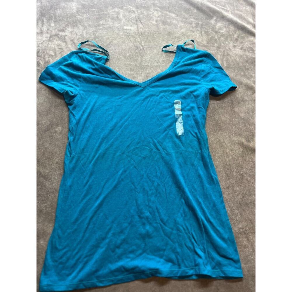 Gap V Neck Tee Size Medium Blue Short Sleeve Pima Cotton Blend‎ NWT